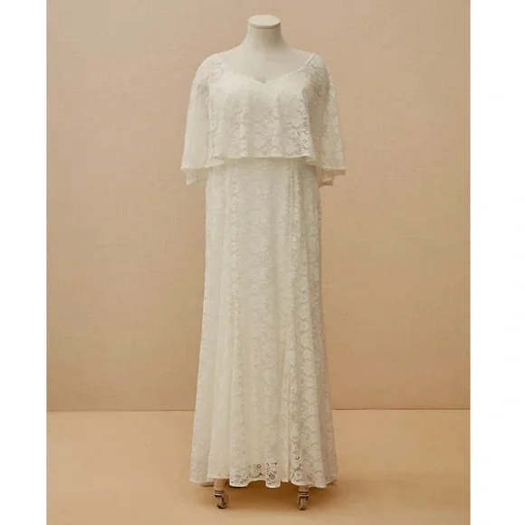 Torrid Women’s Plus Size Ivory Lace Capelet Wedding Dress Size 16 - Picture 4 of 12